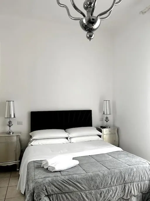 Apartment Hotel Virginia Apartaments - Stazione Termini Rome