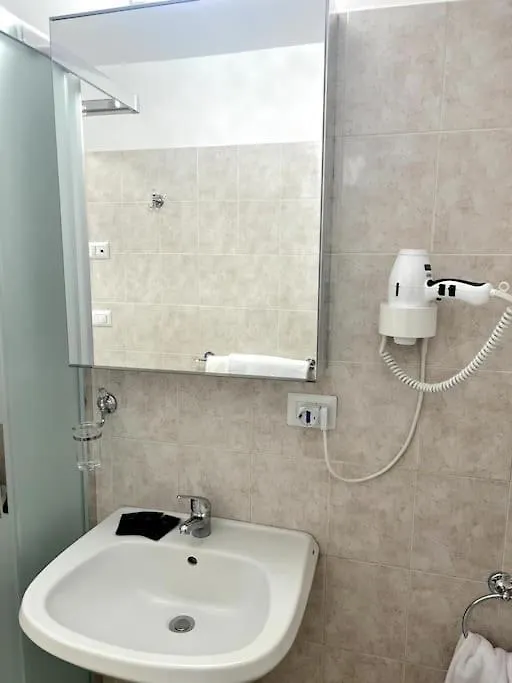 Hotel Virginia Apartaments - Stazione Termini Rome Apartment