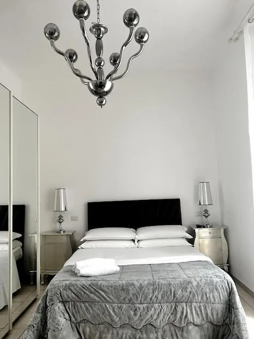 Apartment Hotel Virginia Apartaments - Stazione Termini Rome Italy